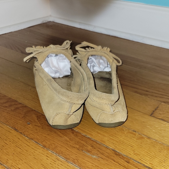 Minnetonka Tan Mocassins sz. 10 - Picture 3 of 9